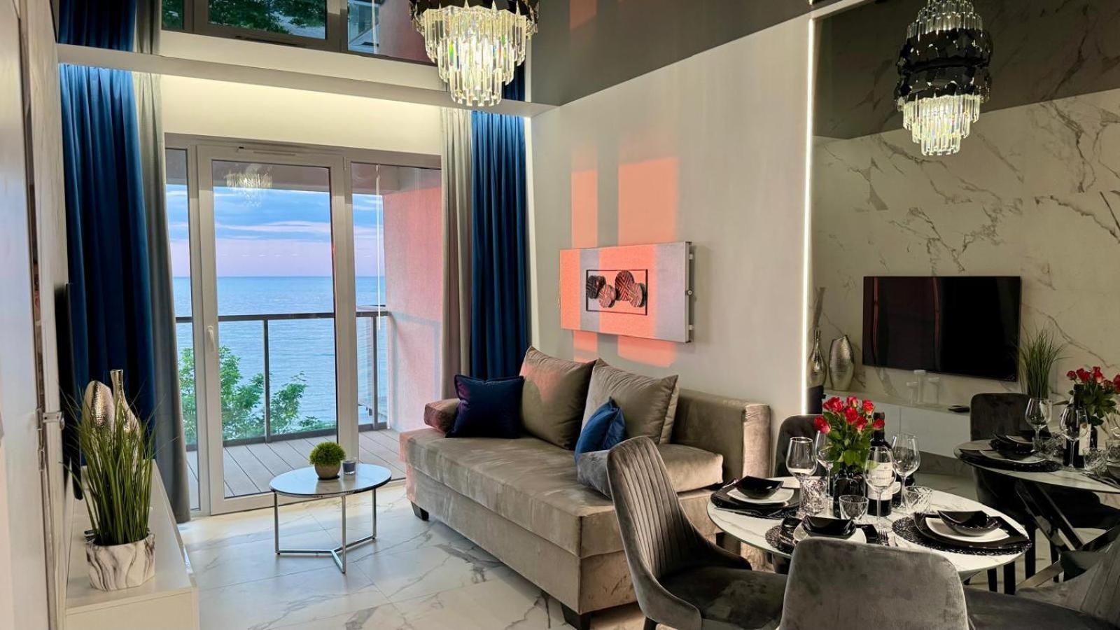 Apartament Z Widokiem Na Morze- Ustronie Apartments Nadmorski Luksus Apartamenty ウストロニエ・モルスキエ エクステリア 写真