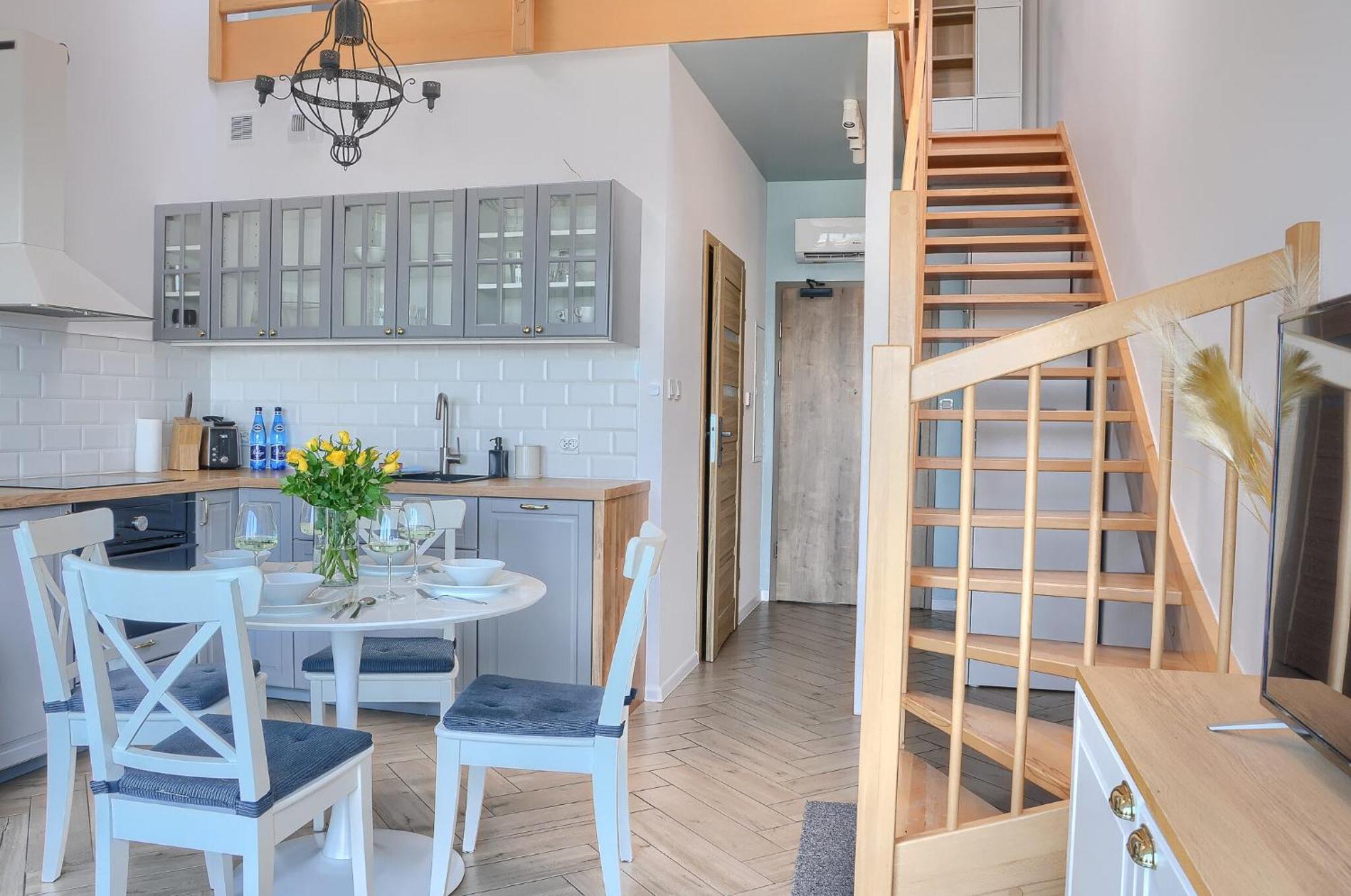 Apartament Z Widokiem Na Morze- Ustronie Apartments Nadmorski Luksus Apartamenty ウストロニエ・モルスキエ エクステリア 写真